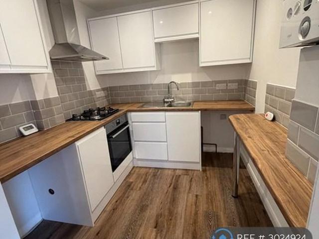Apartment for rent in West Marina, Guestling Green
