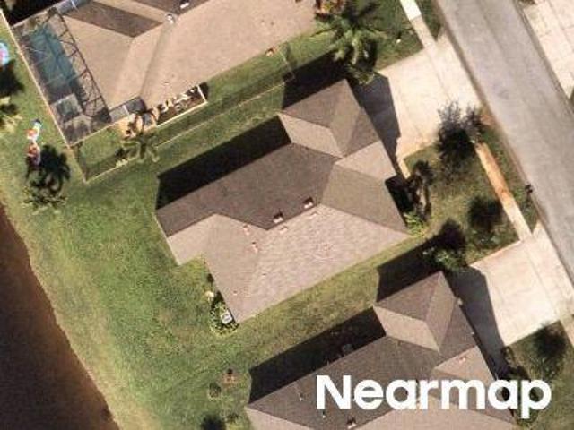 Property for sale in The Lakes at Sandridge, Vero Beach