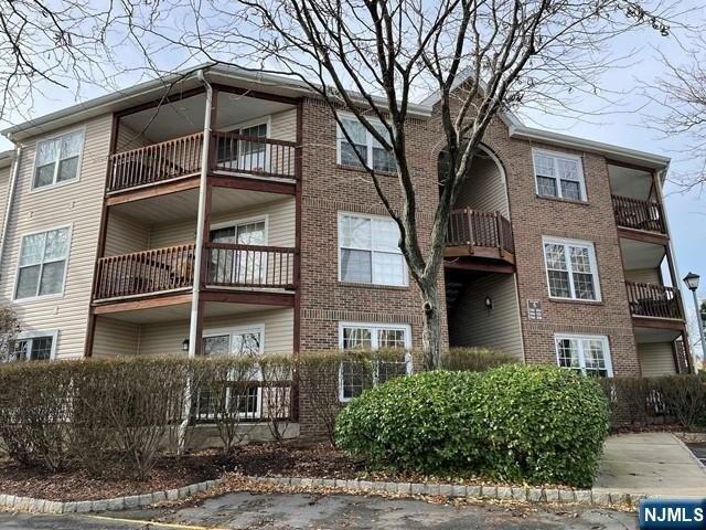 Condo for sale in Fort Lee, New Jersey