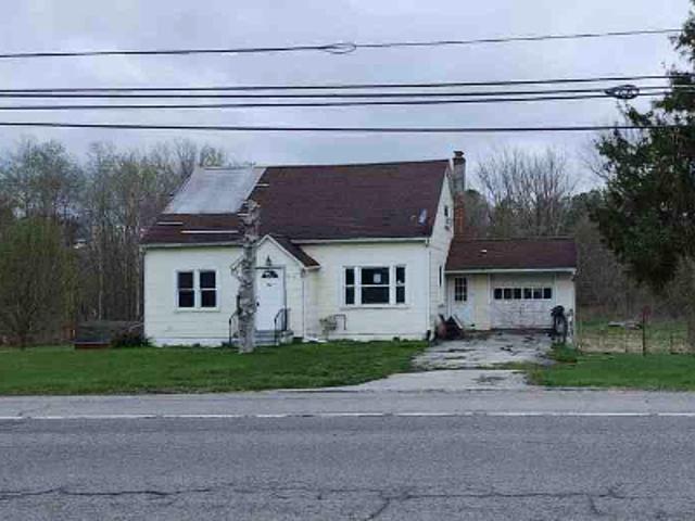 House for sale in Niagara, New York