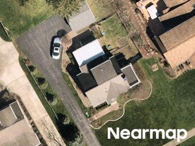 House for sale in Willoughby