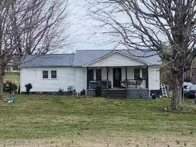 House for sale in Dickson
