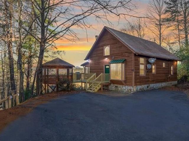 House for sale in Blue Ridge