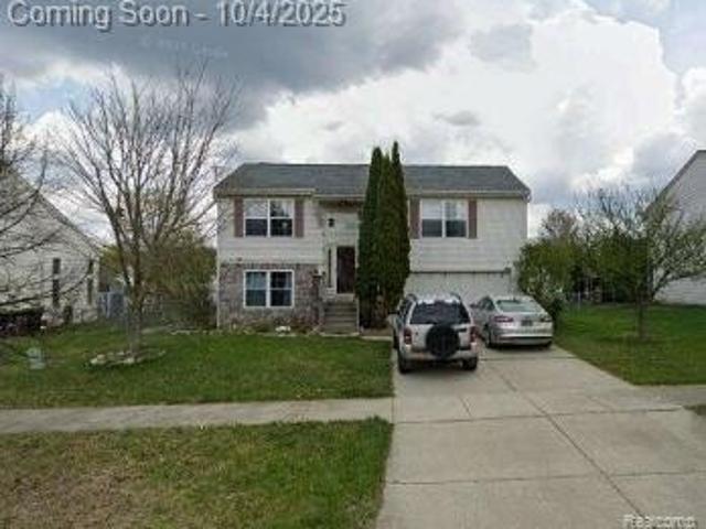 House for sale in Fenton, Michigan