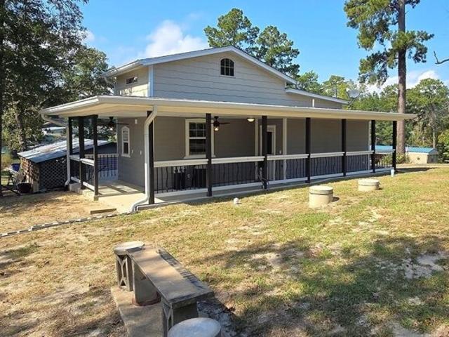 House for sale in Hemphill, Texas