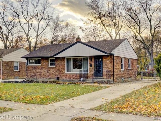 House for sale in Oak Park, Michigan