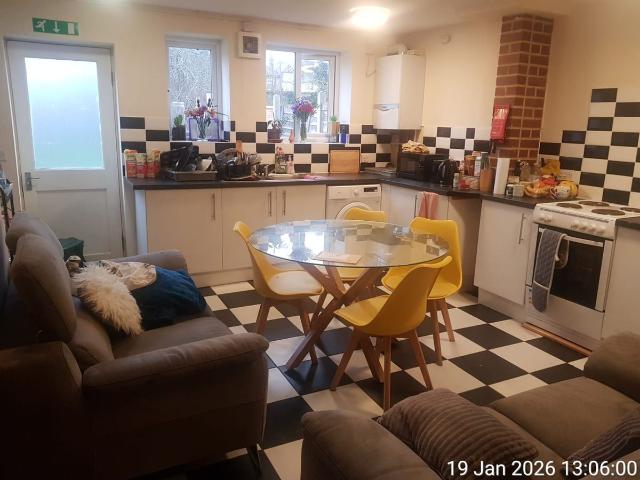 House for rent in Robin Hood, The Slade
