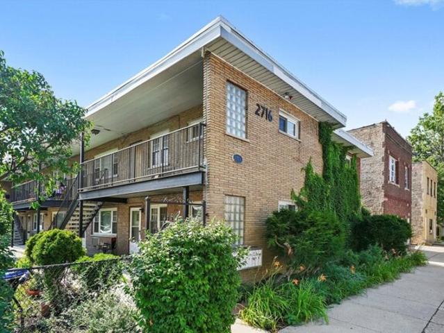 Condo for sale in Berwyn Condo for sale in Berwyn