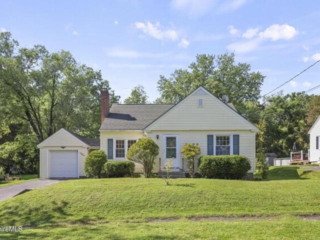 House for sale in Victory Hill, Pittsfield