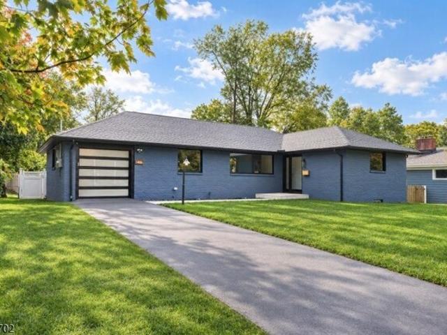 House for sale in Saint Cloud, West Orange