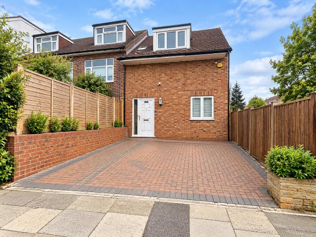 House for rent in London Borough of Barnet, Greater London