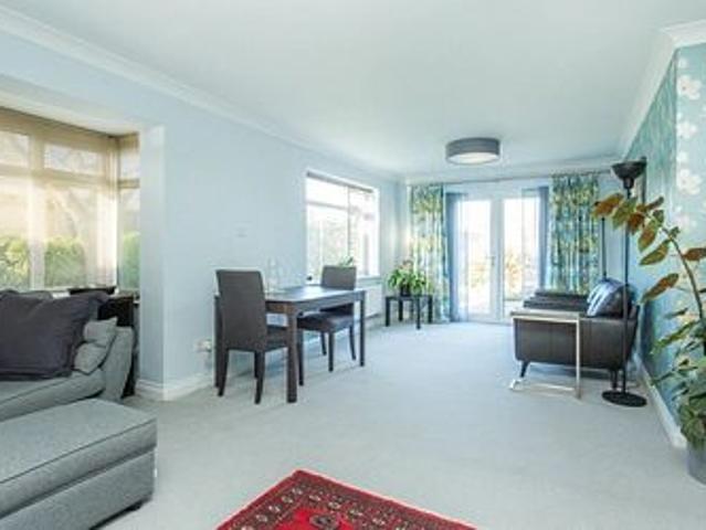 House for rent in Hampton, The Bridge