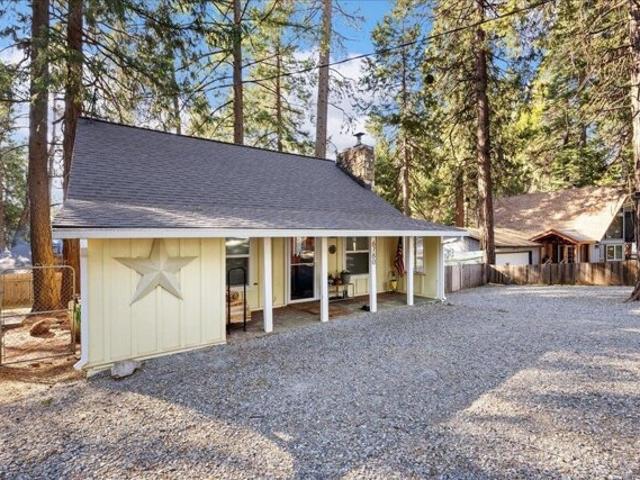 House for sale in Pollock Pines, California