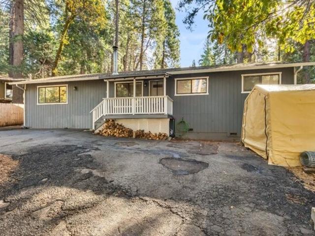 House for sale in Pollock Pines, California