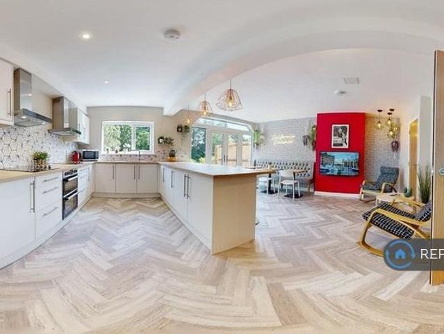 House for rent in London Borough of Bromley, Greater London