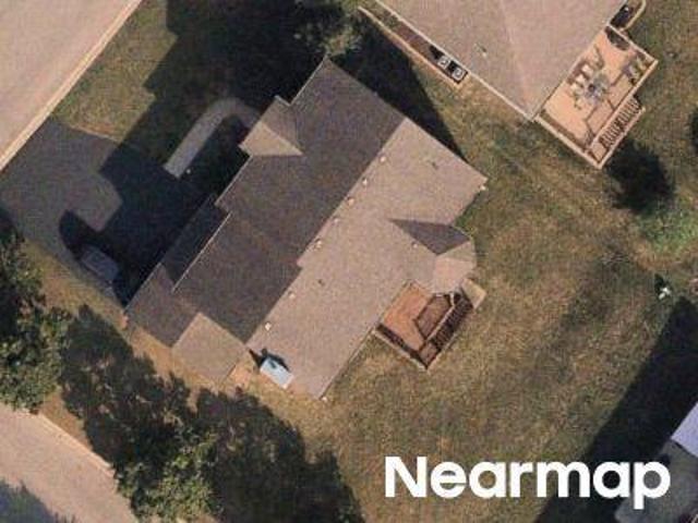 House for sale in Lake In The Hills