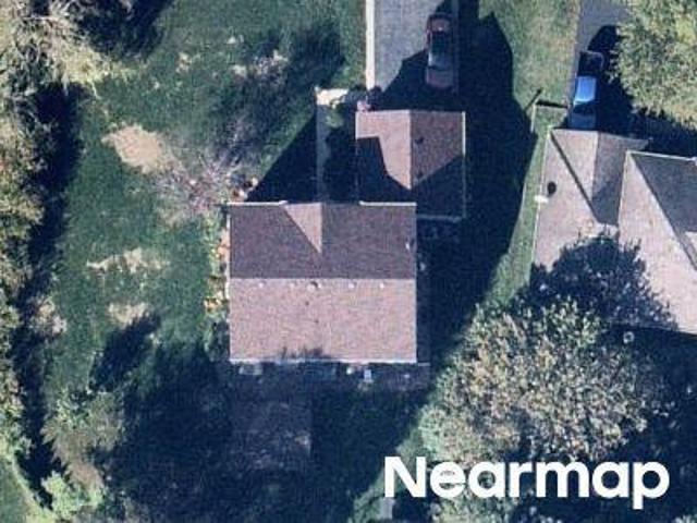 House for sale in Mchenry, Illinois