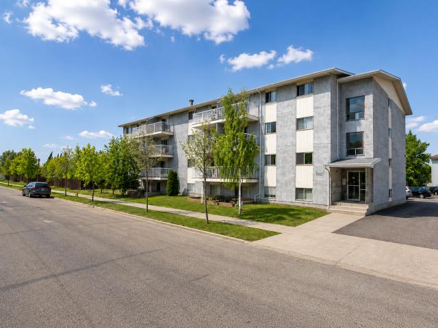 Apartment for rent in Wedgewood, Alberta