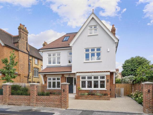 House for rent in London Borough of Merton, Greater London