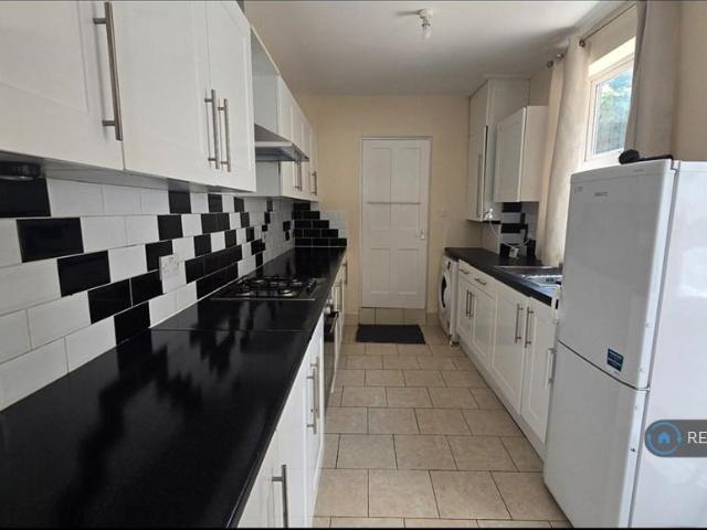 House for rent in Spring Park, Luton