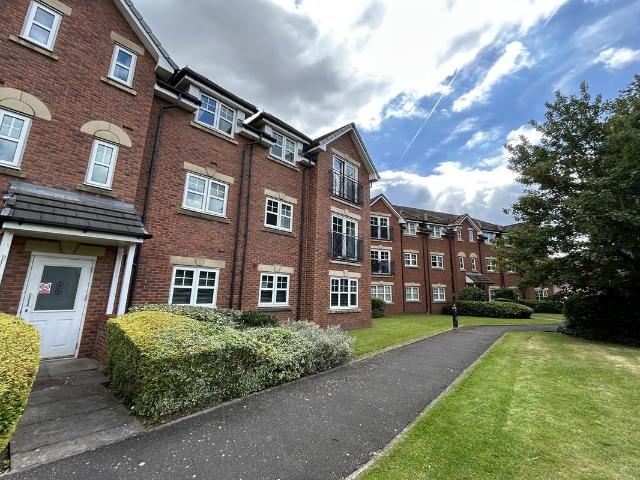 Apartment for rent in Sale Moor, Trafford Park