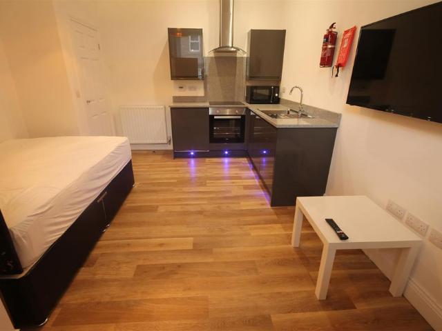 Studio for rent in Haymarket, Tyne And Wear