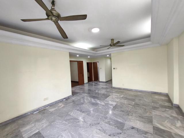 Condominium for sale in Petaling, Subang Jaya