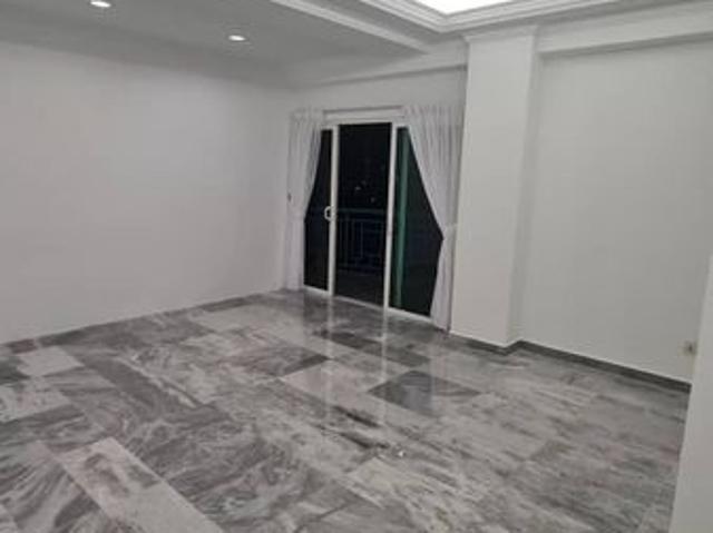 Condominium for sale in Petaling, Damansara Damai