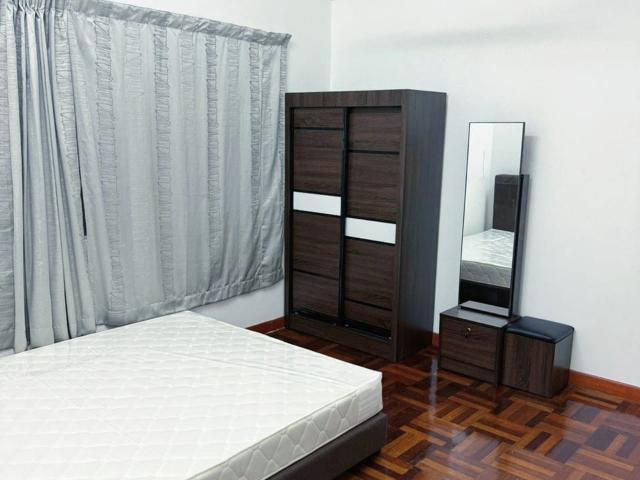 Room for rent in Petaling, Damansara Damai