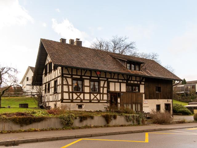 Reihenfamilienhaus kaufen in Uhwiesen, Zürich