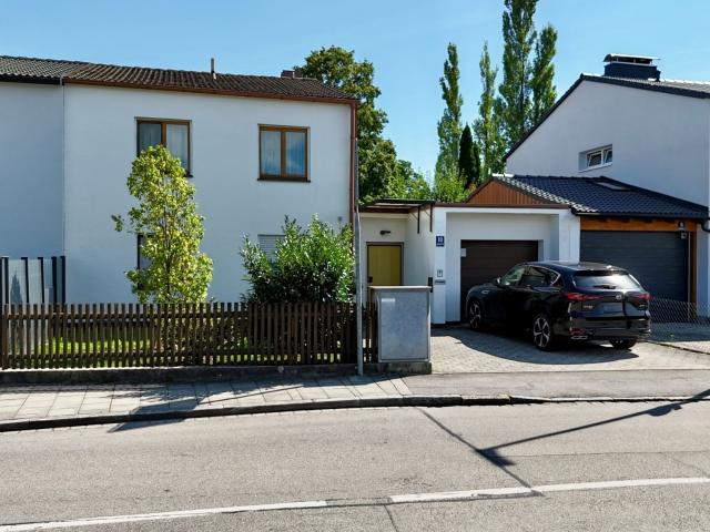 Doppelhaushälfte kaufen in Hohenbrunn