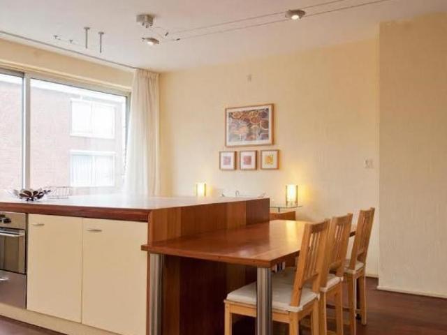 Appartement te huur in Zuid, Amsterdam