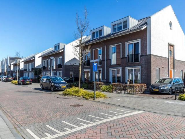 Woning te huur in Ackerse Zoom, Bergschenhoek