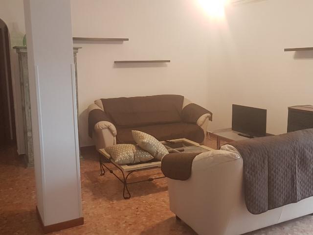 Villa Indipendente in affitto a Puglia, Taranto