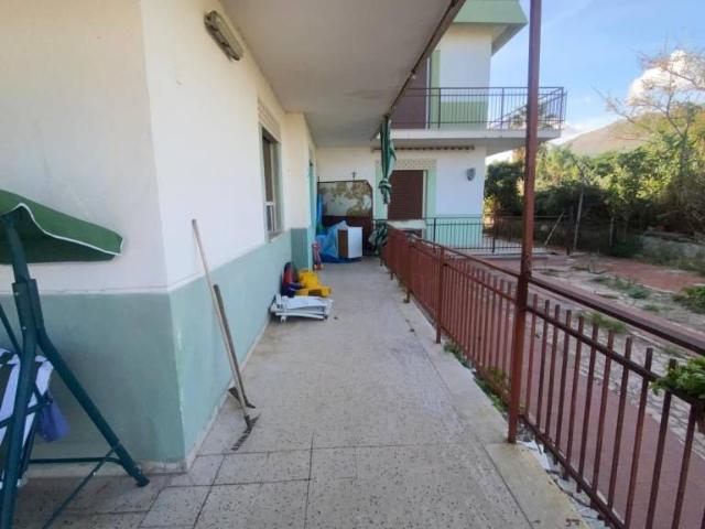 Villa Indipendente in affitto a Carini, Sicilia