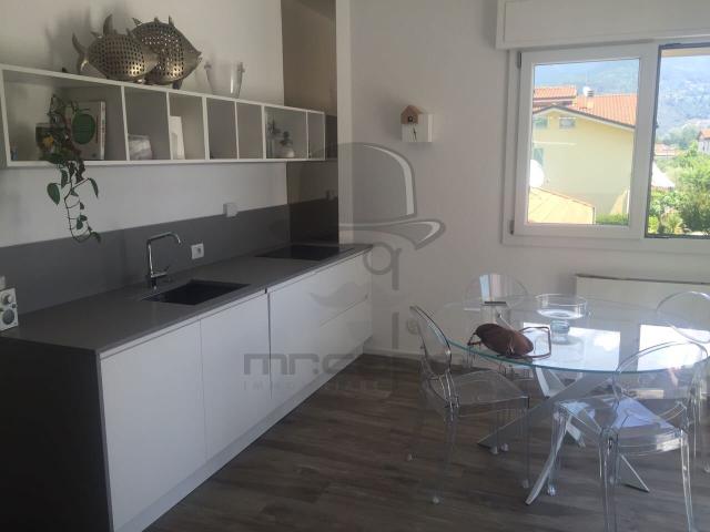 Villa Indipendente in affitto a San Carlo, Marina Di Massa