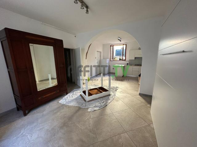 Appartamento in affitto a Pontecimato, Carrara