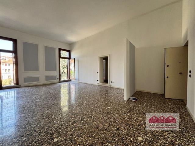 Appartamento in affitto a Vicenza, Veneto