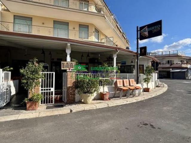 Locale Commerciale in vendita a Santa Croce Camerina, Sicilia