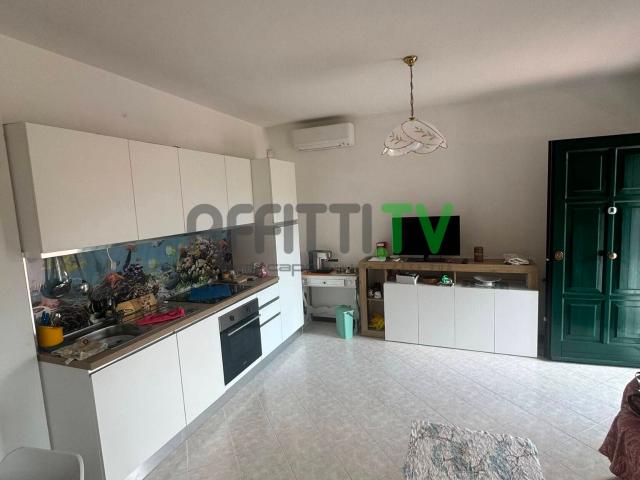 Villa Indipendente in affitto a Carrara, Toscana