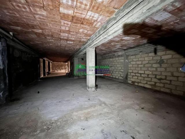 Capannone in vendita a Comiso, Sicilia