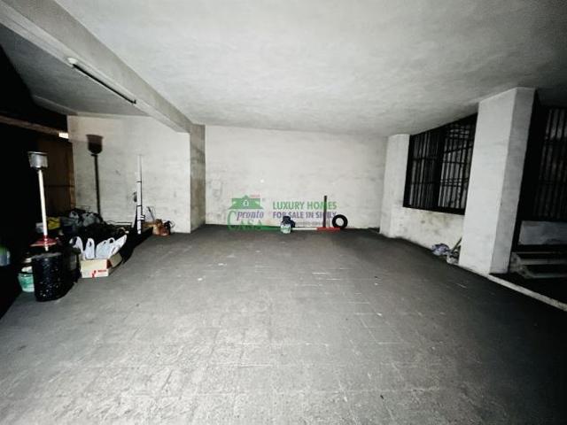 Capannone in vendita a Comiso, Sicilia