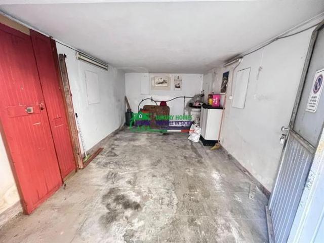 Box in vendita a Comiso, Sicilia