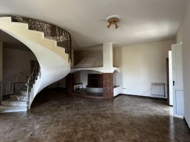 Villa Indipendente in vendita a Castel Volturno, Campania