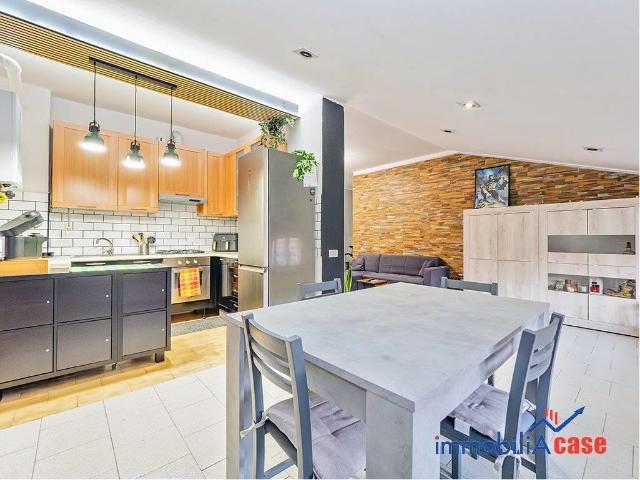 Appartamento in vendita a Limbiate, Lombardia