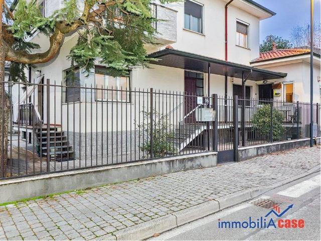 Appartamento in vendita a Masciago Milanese, Bovisio Masciago