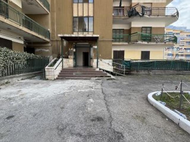 Appartamento in vendita a Mondragone, Campania