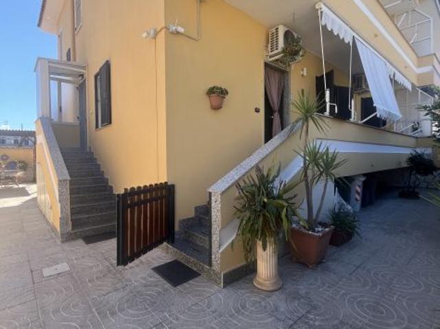 Villa Indipendente in vendita a Castel Volturno, Campania