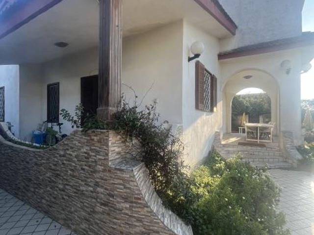 Villa Indipendente in vendita a Castel Volturno, Campania