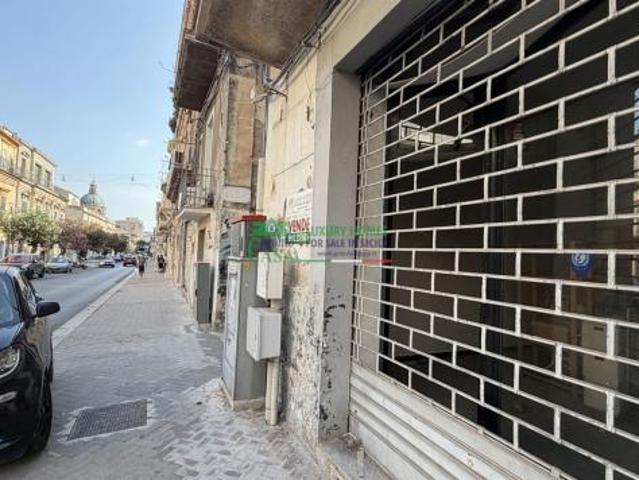 Box in vendita a Ragusa, Sicilia